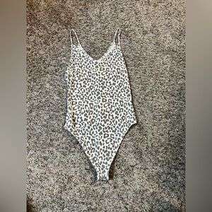BODY SUIT